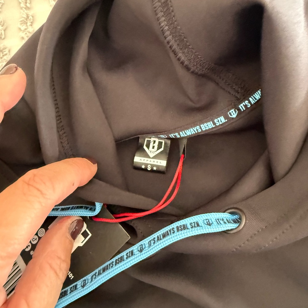 BSBLSZN Black Sleeveless Hoodie with Blue Print NWT - Picture 4 of 5